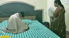 Afspelen Hot Indian Step-Mom's ruwe interraciale ontmoeting met stiefzoon