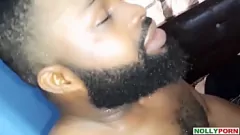 Odtwórz Egzotyczna czarna gwiazda Nollyporn KrissyJoh ostro rucha się z dużym czarnym kutasem