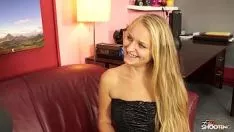 Play He takes pictures of her at a casting and then takes her cock