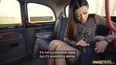 Reproduzir Novo pornô com uma italiana fodida forte por um taxista que queria uma buceta