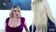 Oynat Dövmeli sarışın babes yapma aşk birlikte