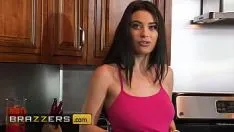 Oynat Un Futai Pe Cinste Cu Bruneta
