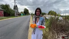 تشغيل "لقد طلبت من فتاة المزرعة أن تكشف عن أسرارها المثيرة: لقاء ساخن من منظور شخصي في الهواء الطلق