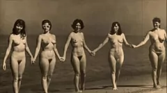 Afspelen Vintage Group Orgy: een harige retro porno -ervaring