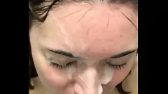 Afspelen Tiener babe buiten pijpbeurt en cumshot -compilatie