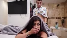 Play The young and crazy woman has unprotected sex with a gifted and handsome young man