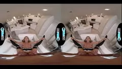 Abspielen Busty Maid Addison Ryder kann einem großen Schwanz in der virtuellen Realität nicht widerstehen